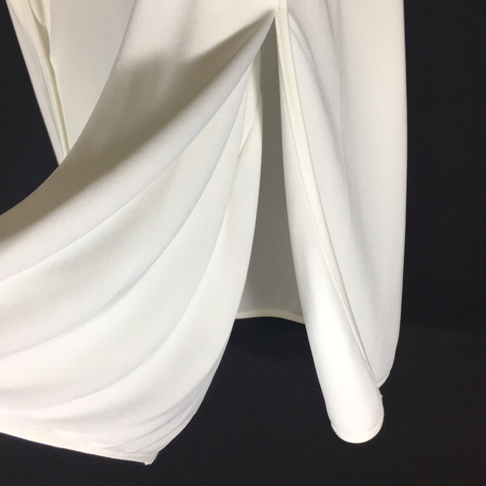 DKNY ( DANA KARAN NEW YORK ) Size LARGE, White, - Picture 8 of 8